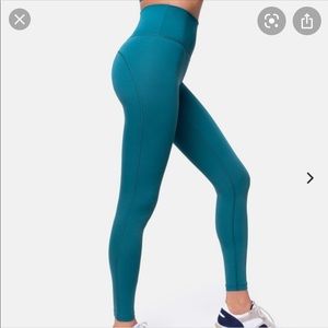 NWT Outdoor Voices XS Light Form Leggings in Gulf